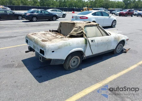 1980 Triumph Tr7 из США, поврежденный, VIN TPVDJ8AT206234